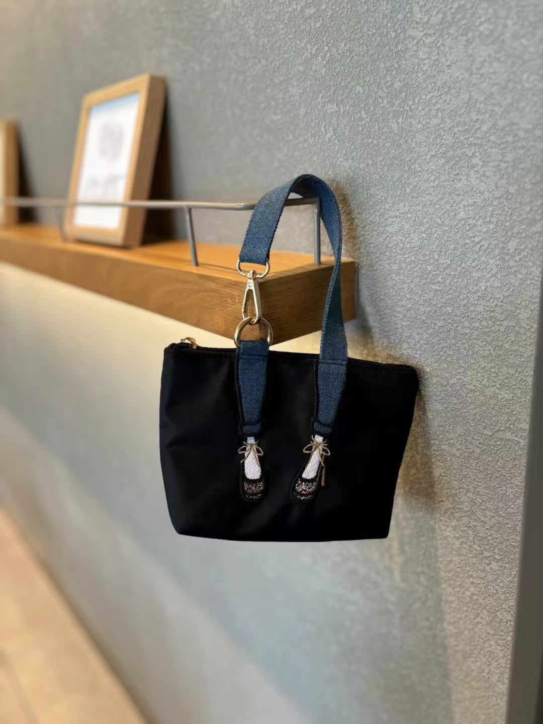 Phone Accessories Hanging - Modische bestickte Zero-Geldbörse aus wasserdichtem Nylonstoff